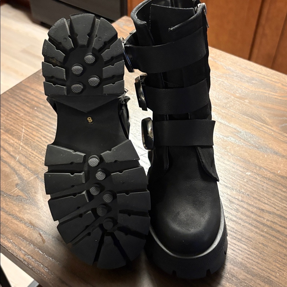 Steve Madden Black Buckle Strap Women's Boots Size 8 - Picture 3 of 3